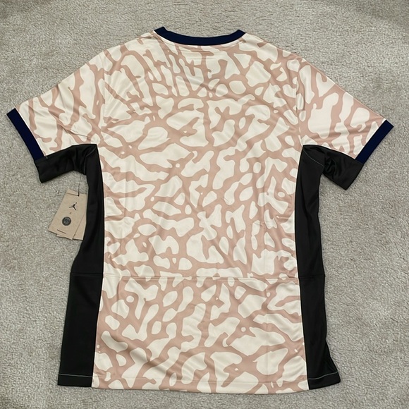 Nike Jordan PSG 23/24 Fourth Jersey men size L NWT - Picture 5 of 6